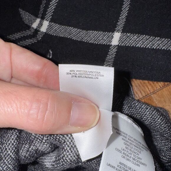 Anne Klein Womens Plaid Side Slit Mock Turtleneck Sweater Small Dk Academia NWT - Picture 5 of 7